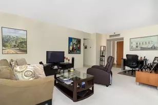 19355 Turnberry Way, Miami, FL 33180 - Photo 2