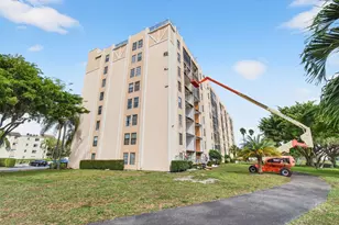 7076 Huntington Ln, Delray Beach, FL 33446 - Photo 72