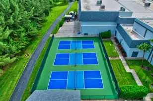 7076 Huntington Ln, Delray Beach, FL 33446 - Photo 10