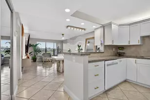 2314 S Cypress Bend Dr, Pompano Beach, FL 33069 - Photo 4