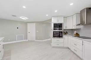 8340 SW 27th Pl, Davie, FL 33328 - Photo 2