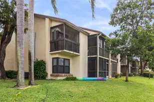 2067 SW 15th St, Deerfield Beach, FL 33442 - Photo 22