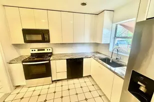 1134 Pine Tree, Lantana, FL 33463 - Photo 4