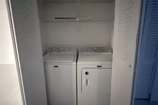 720 Meadows Cir, Boynton Beach, FL 33436 - Photo 14