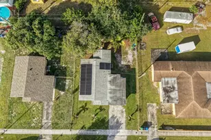 2711 NW 24th Ct, Fort Lauderdale, FL 33311 - Photo 6