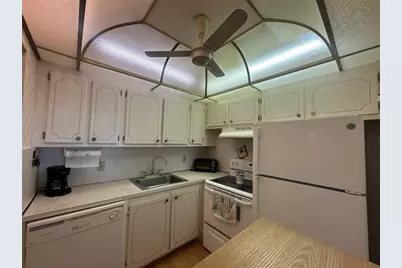 263 Farnham K #263, Deerfield Beach, FL 33442 - Photo 10