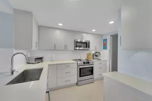 3050 NE 48th Ct, Lighthouse Point, FL 33064 - Photo 14