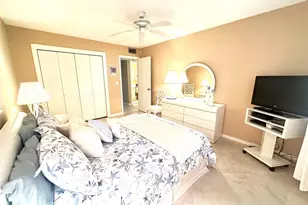 1076 Newport Q Unit, Deerfield Beach, FL 33442 - Photo 12