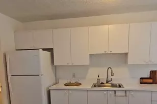 1021 SE Monterey Rd, Stuart, FL 34994 - Photo 6