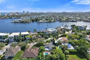 2525 SE 7th Dr, Pompano Beach, FL 33062 - Photo 2