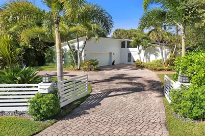 2525 SE 7th Drive, Pompano Beach, FL 33062 - Photo 2