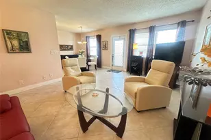 4004 Newport G, Deerfield Beach, FL 33442 - Photo 4