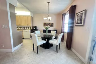 4004 Newport G, Deerfield Beach, FL 33442 - Photo 6