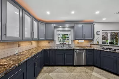 629 Kensington Place, Wilton Manors, FL 33305 - Photo 10