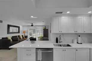 2125 SE 10th Ave, Fort Lauderdale, FL 33316 - Photo 10