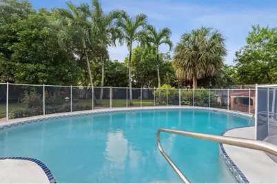 2110 N 54th Avenue, Hollywood, FL 33021 - Photo 14
