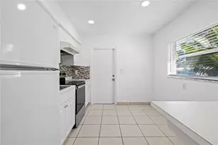581 NW 17th Pl, Fort Lauderdale, FL 33311 - Photo 4