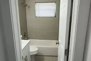 6817 SW 10th St, Hollywood, FL 33023 - Photo 28