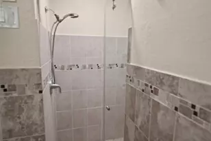 6104 White Oak Ln, Tamarac, FL 33319 - Photo 26