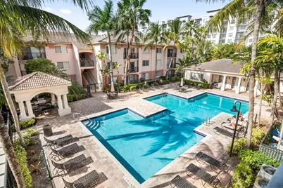 2005 SE 10th Avenue #410, Fort Lauderdale, FL 33316 - Photo 2