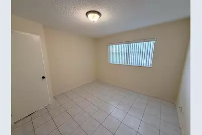1000 NE 14th Avenue #503, Hallandale Beach, FL 33009 - Photo 8