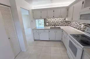 1000 NE 14th Ave, Hallandale Beach, FL 33009 - Photo 18