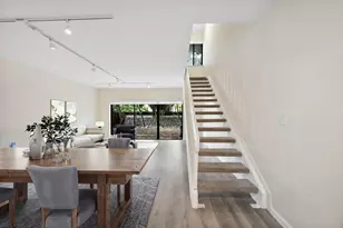 19986 NE 5th Ct, Miami, FL 33179 - Photo 2