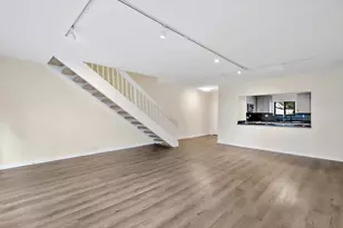 19986 NE 5th Ct, Miami, FL 33179 - Photo 10