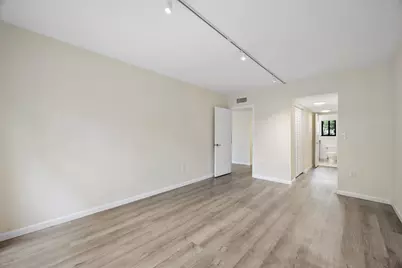 19986 NE 5th Court #4d, Miami, FL 33179 - Photo 16