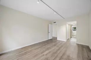 19986 NE 5th Ct, Miami, FL 33179 - Photo 16