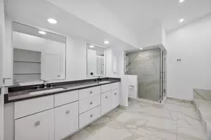 19986 NE 5th Ct, Miami, FL 33179 - Photo 26