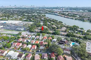 19986 NE 5th Ct, Miami, FL 33179 - Photo 42