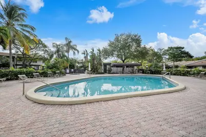 19986 NE 5th Court #4d, Miami, FL 33179 - Photo 34