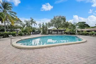 19986 NE 5th Ct, Miami, FL 33179 - Photo 34