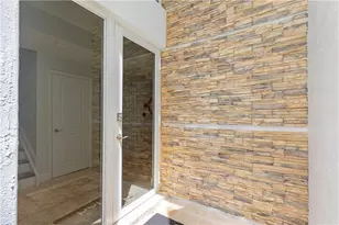 302 NE 8th Ave, Fort Lauderdale, FL 33301 - Photo 8