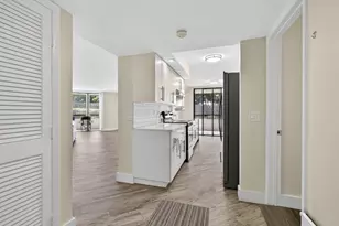 4770 Fountains Dr, Lake Worth, FL 33467 - Photo 10