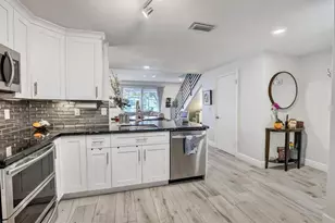 1291 Sorrento Dr, Weston, FL 33326 - Photo 2