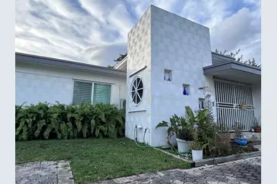 510 SW 39th Avenue, Coral Gables, FL 33134 - Photo 2