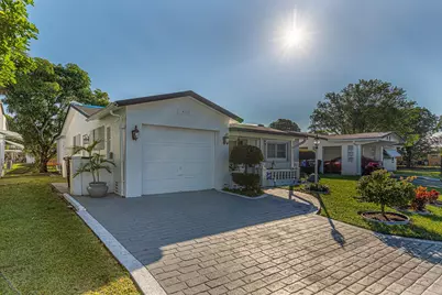 4290 NW 45th Terrace, Lauderdale Lakes, FL 33319 - Photo 4