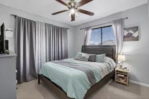 9741 W Daffodil Ln, Miramar, FL 33025 - Photo 14