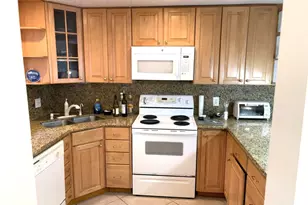 630 Tennis Club Dr, Fort Lauderdale, FL 33311 - Photo 6