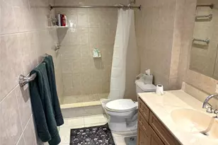 630 Tennis Club Dr, Fort Lauderdale, FL 33311 - Photo 10