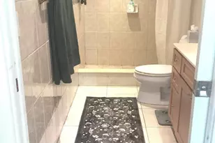 630 Tennis Club Dr, Fort Lauderdale, FL 33311 - Photo 12