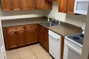 411 Executive Center Dr, West Palm Beach, FL 33401 - Photo 2