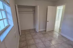 5751 SW 37th St, Davie, FL 33314 - Photo 4