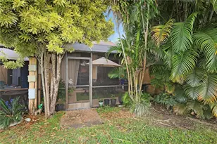 1640 W Golfview Dr, Pembroke Pines, FL 33026 - Photo 12