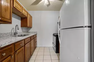 2424 NW 39th Wy, Fort Lauderdale, FL 33311 - Photo 6