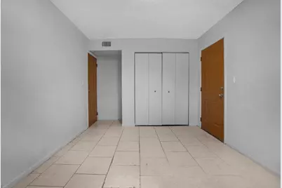 2424 NW 39th Way #202, Fort Lauderdale, FL 33311 - Photo 14