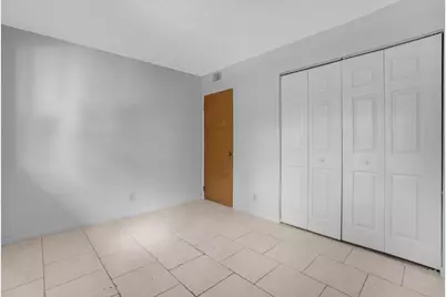 2424 NW 39th Way #202, Fort Lauderdale, FL 33311 - Photo 18