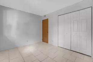 2424 NW 39th Wy, Fort Lauderdale, FL 33311 - Photo 18